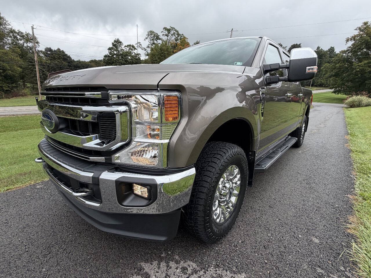 Used 2022 Ford F250 XLT w/ XLT Premium Package AWD/4WD image 9
