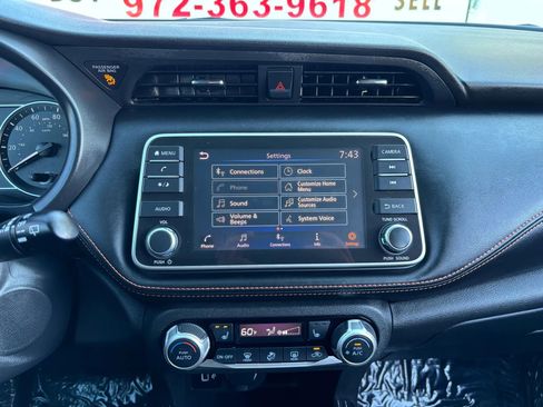 Used 2020 Nissan Kicks SR w/ SR Premium Package image 32