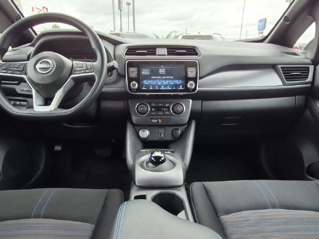 Used 2025 Nissan Leaf S FWD image 15