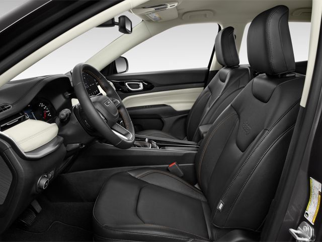 Used 2024 Jeep Compass Limited AWD/4WD image 10