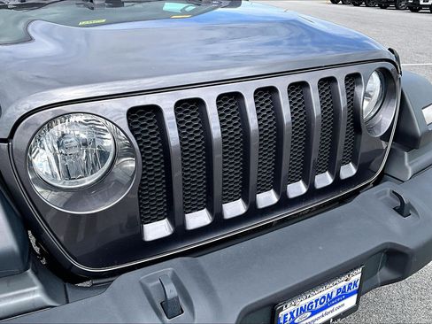 Used 2021 Jeep Wrangler Unlimited Sport image 33