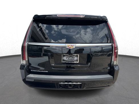 Used 2018 Cadillac Escalade Premium Luxury w/ LPO, Radiant Package RWD image 4