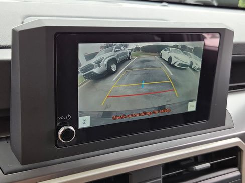 Used 2025 Toyota Tacoma SR5 AWD/4WD image 19