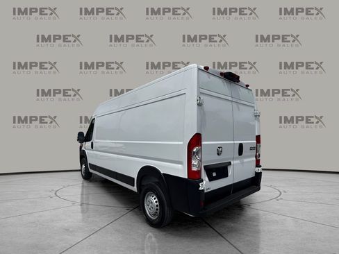 Used 2026 RAM ProMaster 2500 w/ Convenience Group FWD image 3