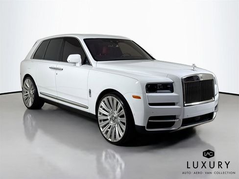Used 2024 Rolls-Royce Cullinan image 5