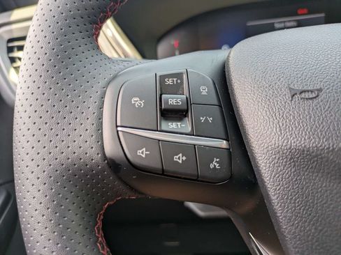 Used 2025 Ford Escape ST-Line w/ Tech Pack #1 FWD image 27