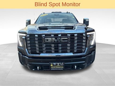 Used 2024 GMC Sierra 2500 Denali Ultimate image 4