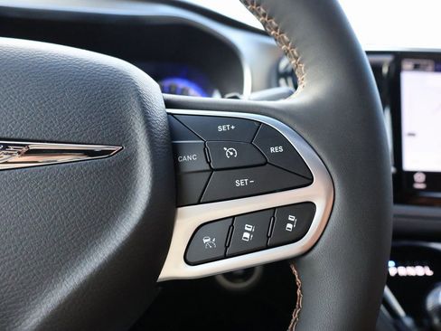 New 2026 Chrysler Pacifica Pinnacle AWD/4WD image 28
