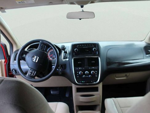 Used 2013 Dodge Grand Caravan SE FWD image 8
