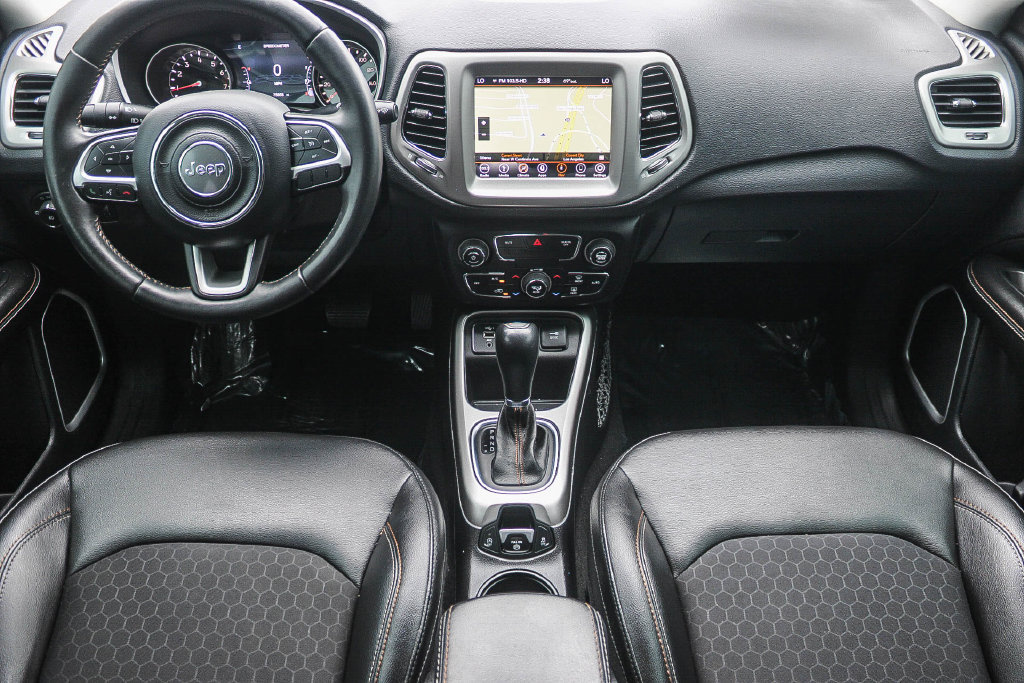 Used 2019 Jeep Compass Latitude w/ Popular Equipment Group FWD image 15