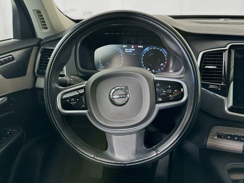 Used 2022 Volvo XC90 T6 Inscription w/ Climate Package image 18