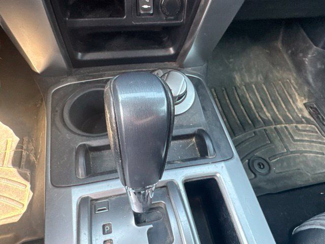 Used 2015 Toyota 4Runner SR5 AWD/4WD image 12