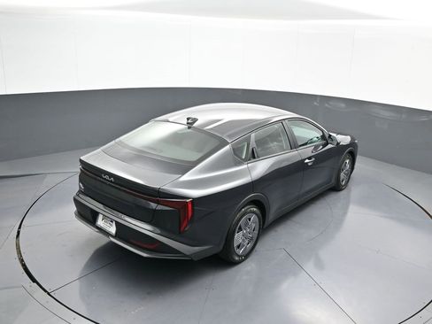 Certified 2025 Kia K4 LX image 37