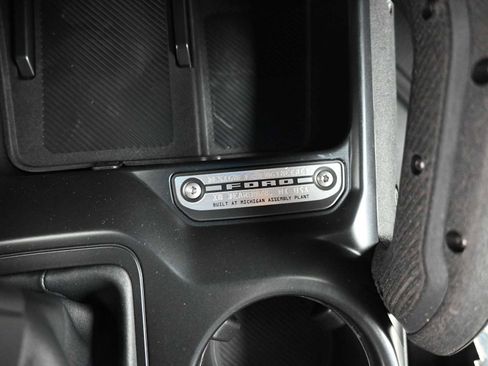 New 2025 Ford Bronco Badlands image 38