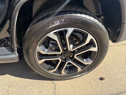 Certified 2022 Jeep Compass Limited image 33