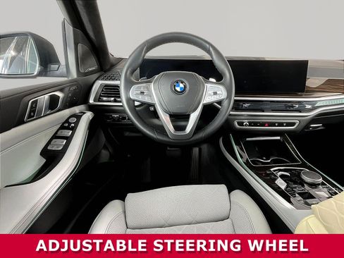 Used 2023 BMW X7 xDrive40i w/ Premium Package AWD/4WD image 8