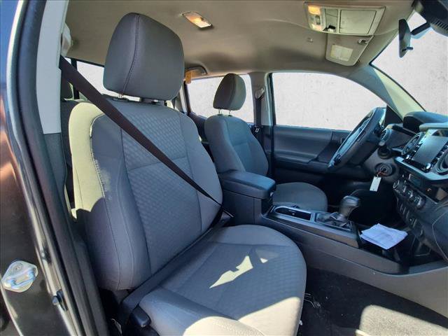 Used 2021 Toyota Tacoma SR AWD/4WD image 14