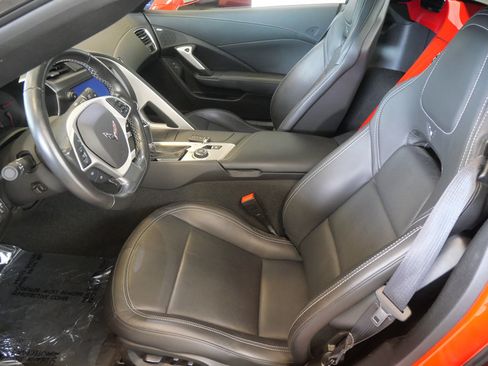 Used 2019 Chevrolet Corvette Grand Sport RWD image 11