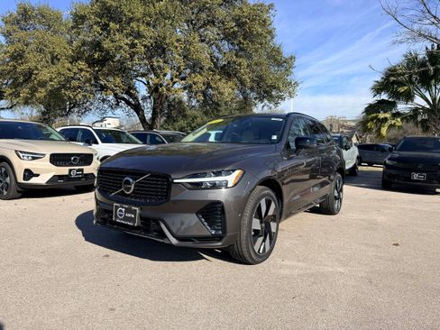 Certified 2024 Volvo XC60 T8 Plus w/ Protection Package Premier image 2