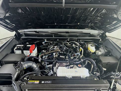 Used 2025 Toyota 4Runner TRD Off-Road image 34