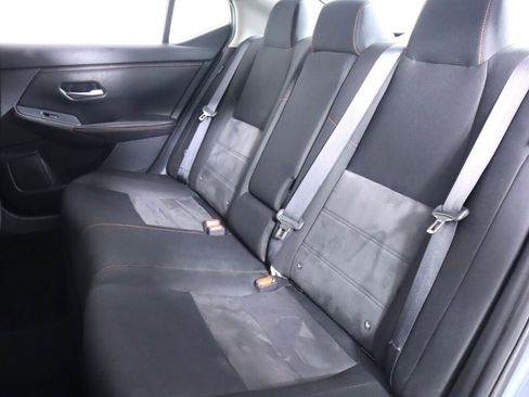Used 2025 Nissan Sentra SR FWD image 35