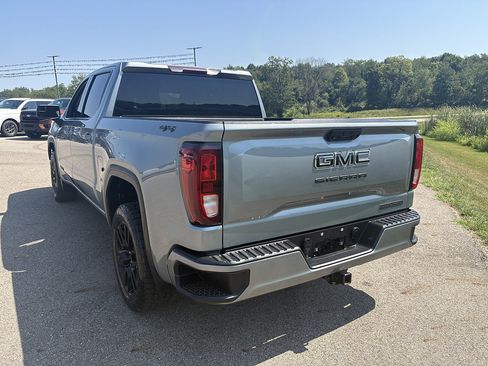 Used 2023 GMC Sierra 1500 Elevation AWD/4WD image 3