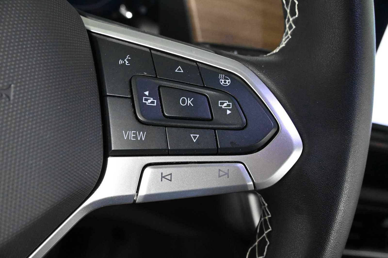 Certified 2024 Volkswagen Atlas SE FWD image 21
