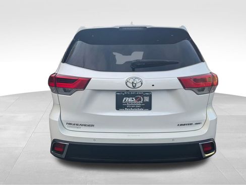 Used 2019 Toyota Highlander Limited Platinum image 5