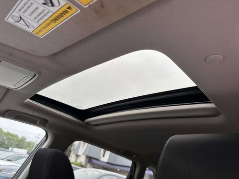 Used 2024 Honda CR-V EX image 12