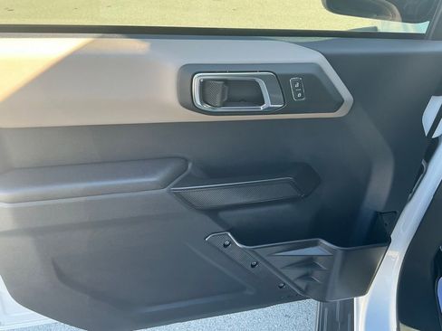 Used 2024 Ford Bronco Wildtrak image 20