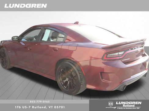 Used 2019 Dodge Charger R/T w/ Plus Group RWD image 5