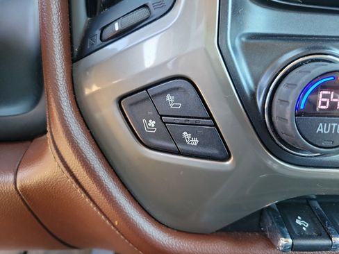 Used 2017 Chevrolet Silverado 1500 High Country image 14