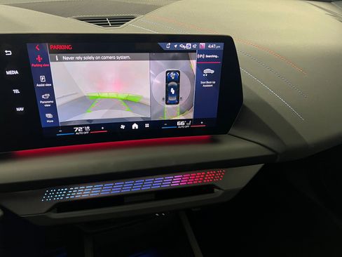 Used 2025 BMW M235i xDrive w/ Premium Package image 29