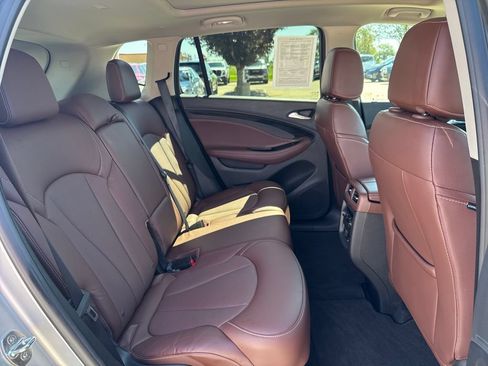 Used 2019 Buick Envision Essence FWD image 33