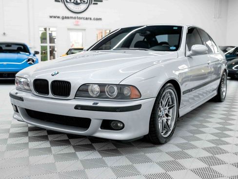 Used 2003 BMW M5 RWD image 3