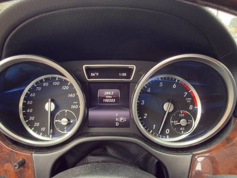 Used 2014 Mercedes-Benz GL 550 4MATIC image 84