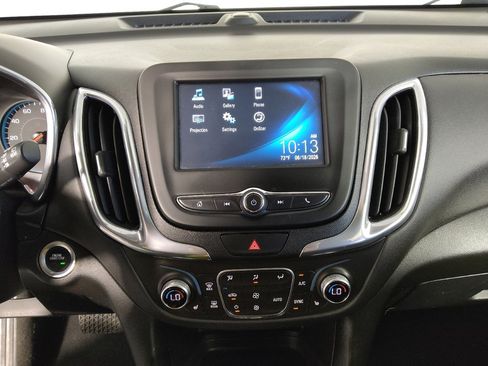 Used 2018 Chevrolet Equinox LT FWD image 25