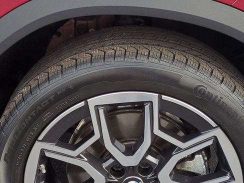 Used 2025 BMW X2 xDrive28i image 12