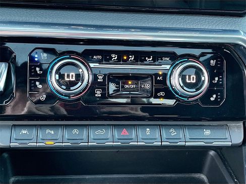 Used 2023 GMC Sierra 1500 Denali w/ Technology Package image 16