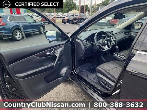 Certified 2019 Nissan Rogue SV w/ Premium Package AWD/4WD image 10