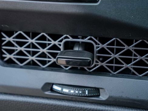 Certified 2025 Honda Accord LX image 28