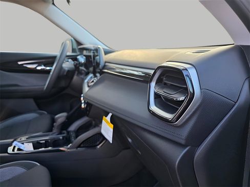 New 2026 Chevrolet TrailBlazer LT image 13