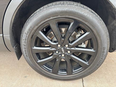 Used 2022 Lincoln Nautilus Reserve w/ Equipment Group 201A image 13