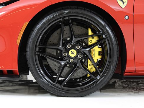 Certified 2022 Ferrari F8 Tributo RWD image 27