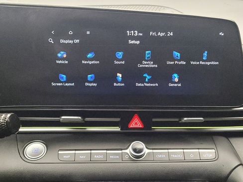 Used 2024 Hyundai Elantra SEL FWD image 25