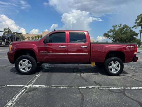 Used 2013 GMC Sierra 2500 Denali AWD/4WD image 9