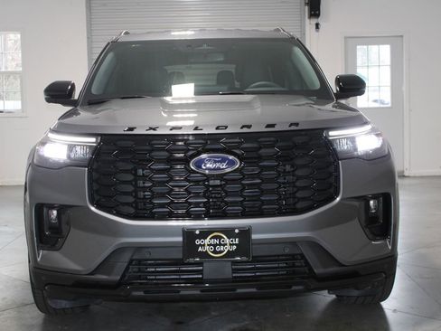 New 2026 Ford Explorer ST-Line w/ ST-Line Street Pack image 55