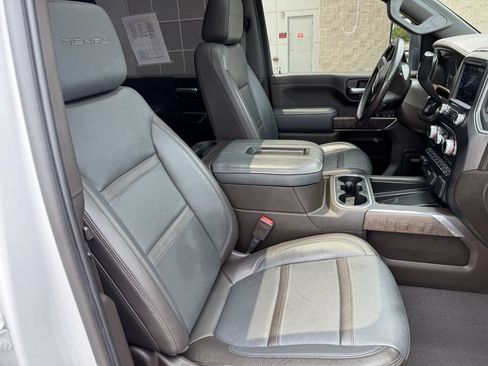 Used 2021 GMC Sierra 2500 Denali w/ Denali Ultimate Package AWD/4WD image 31