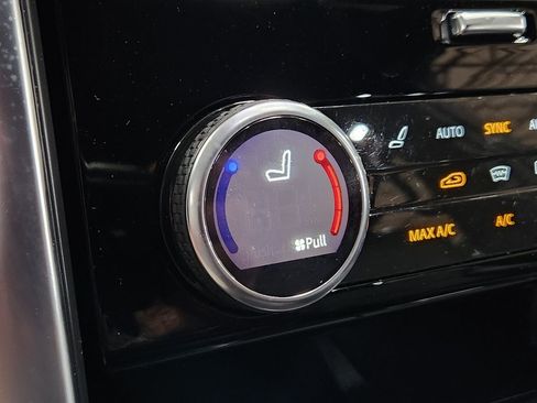 Used 2022 Land Rover Discovery S R-Dynamic image 39