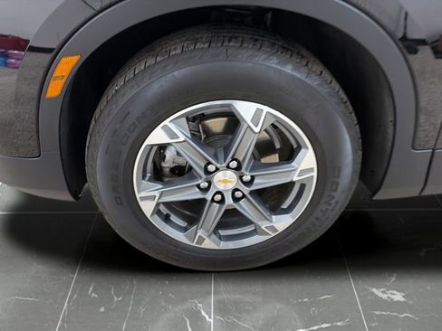 Used 2025 Chevrolet Blazer LT AWD/4WD image 25